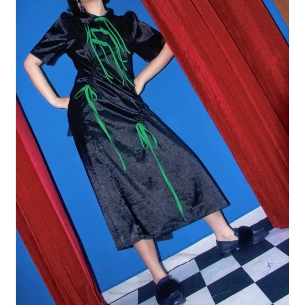 NOPMOB Dress Black Midi Short Sleeve Green Accents Party Cocktail Size‎ M